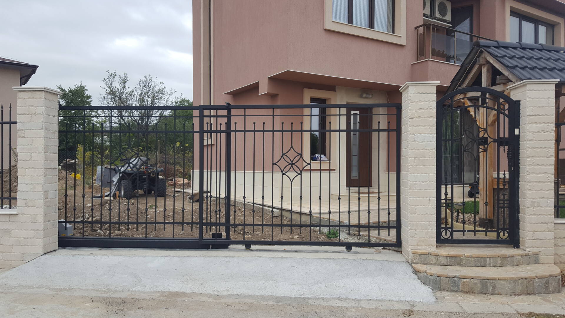 Sliding telescopic gates - Image 8