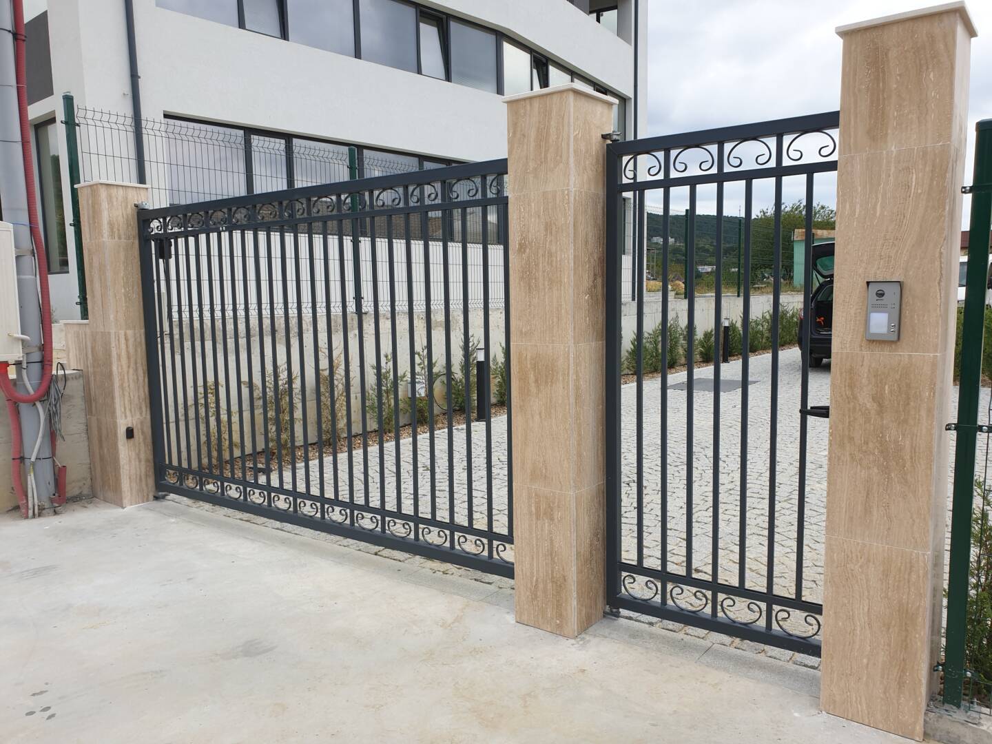 Single - and double - wing swing gates - Image 5