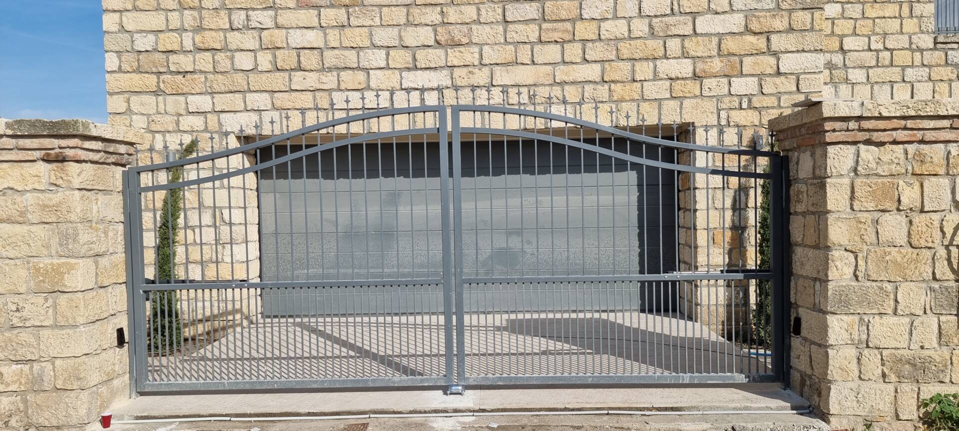 Single - and double - wing swing gates - Image 6