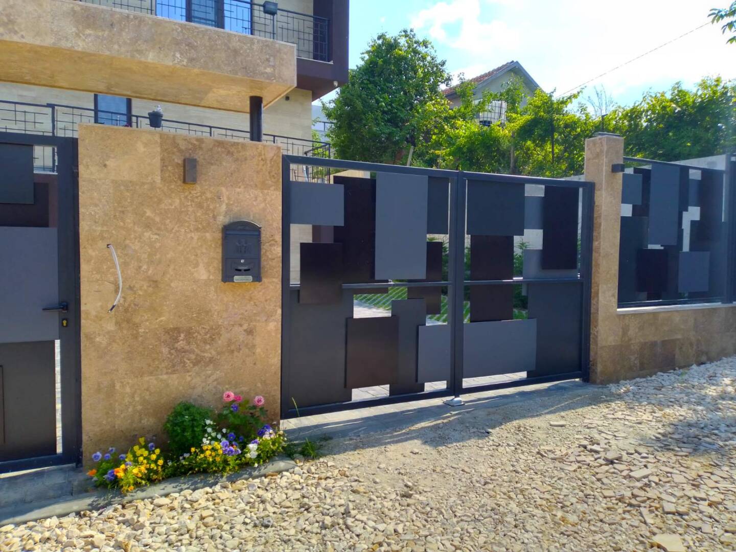 Single - and double - wing swing gates - Image 14